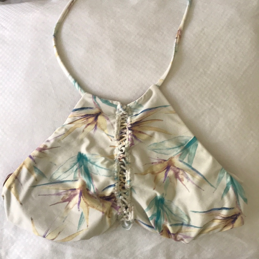 O’Neill bikini top